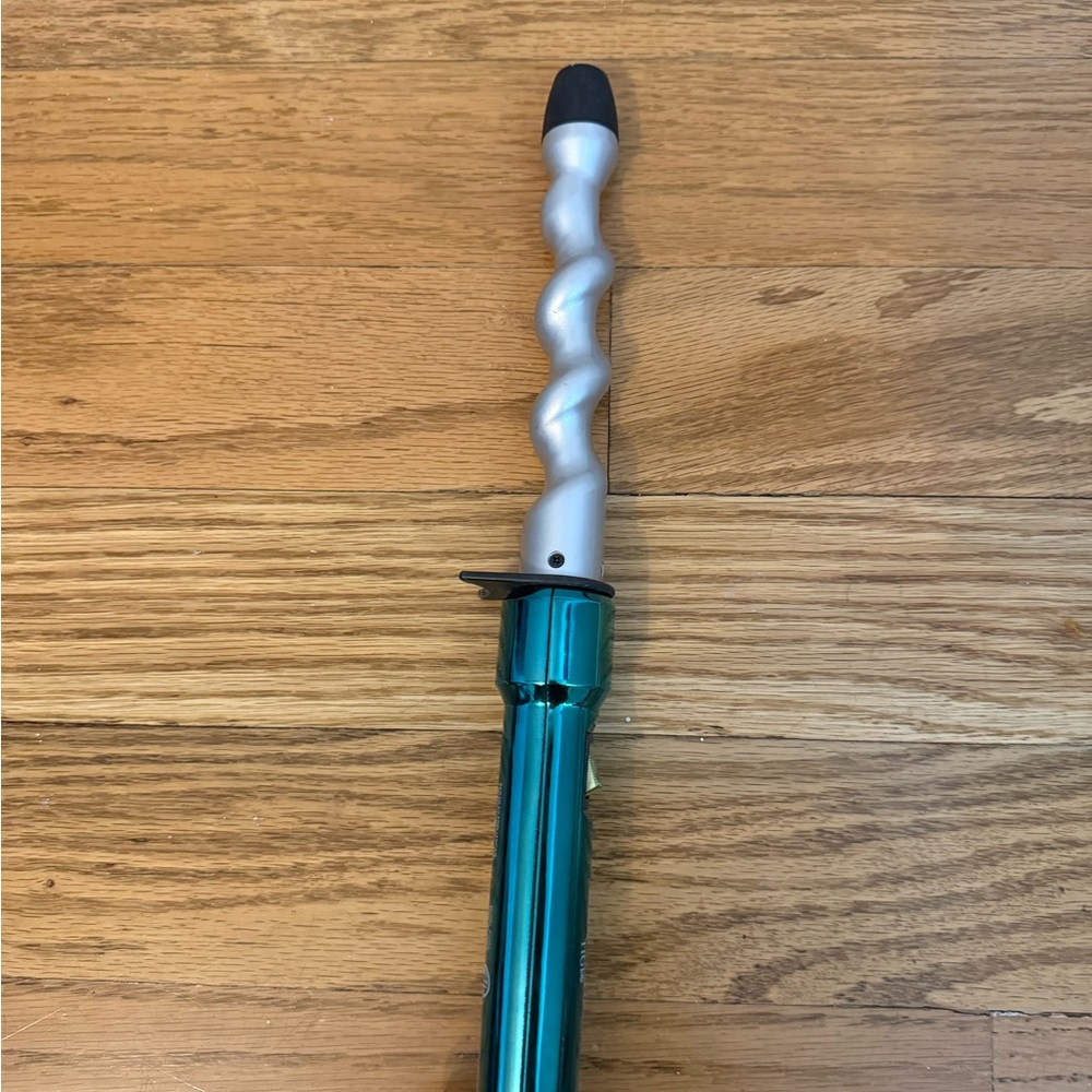 Teal and Silver Curling Wand